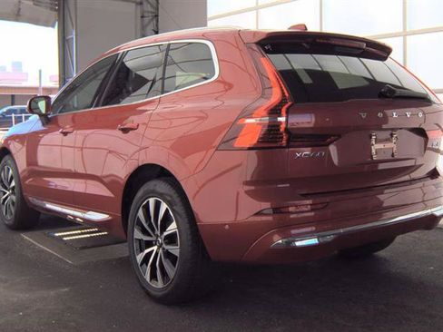 Used 2023 Volvo XC60 B5 Plus w/ Protection Package AWD/4WD image 14