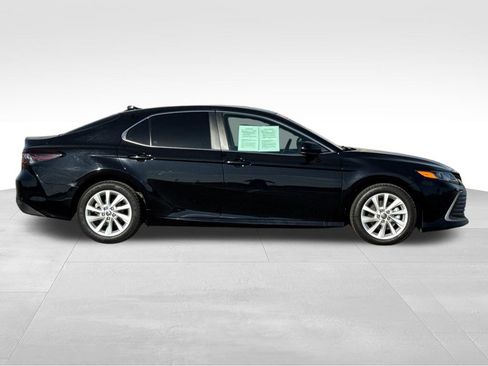 Used 2023 Toyota Camry LE FWD image 6