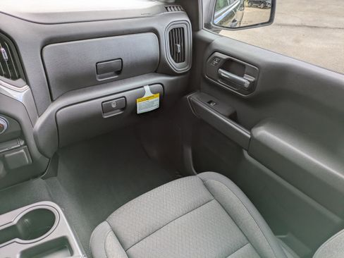 New 2026 Chevrolet Silverado 1500 Custom image 17