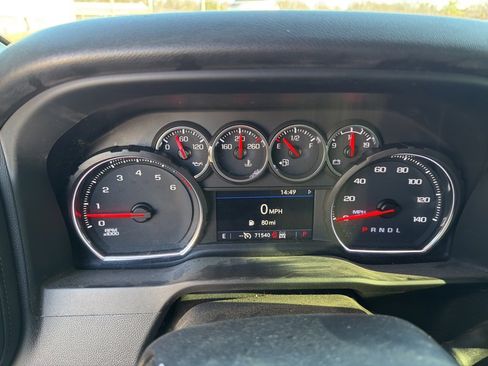 Used 2022 Chevrolet Silverado 2500 LT w/ Midnight Edition image 9