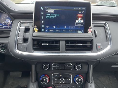 Used 2023 Chevrolet Suburban Z71 w/ Off-Road Capability Package image 12