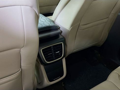 Used 2020 Lincoln Nautilus FWD w/ Equipment Group 101A image 26