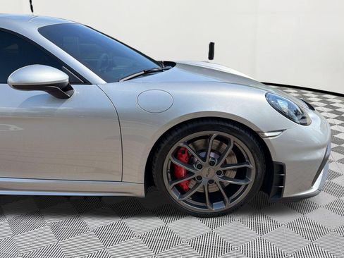 Used 2020 Porsche 718 Cayman GT4 RWD image 13