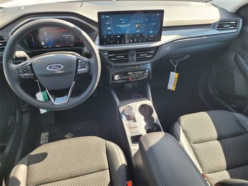 New 2025 Ford Escape SE image 7