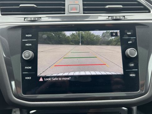 Used 2024 Volkswagen Tiguan SEL R-Line w/ MDO Package, Two-Row AWD/4WD image 19