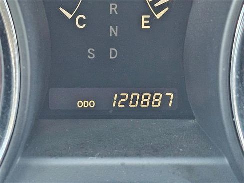 Used 2012 Toyota Highlander FWD image 11