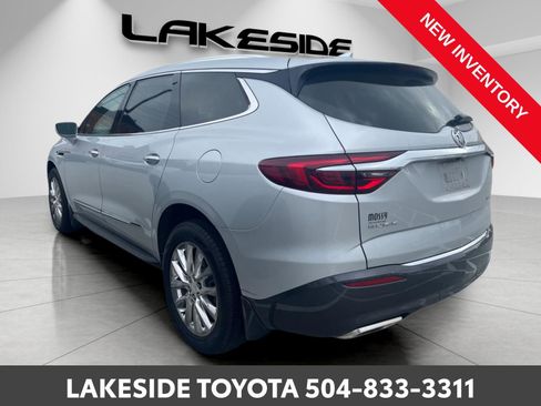 Used 2018 Buick Enclave Premium w/ Experience Buick Package image 4