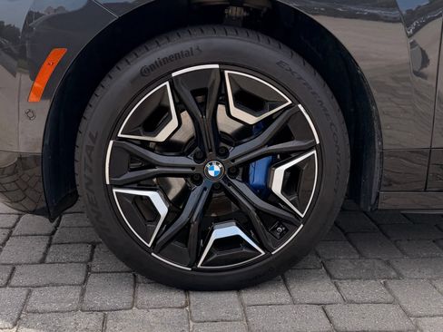 Used 2024 BMW iX xDrive50 w/ Sport Package AWD/4WD image 13