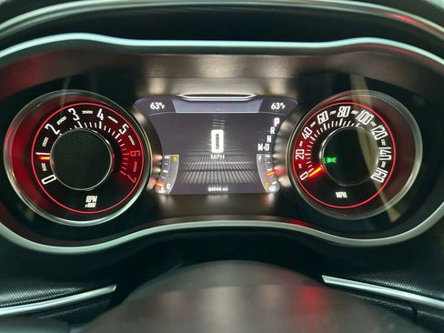 Used 2015 Dodge Challenger R/T Plus image 22