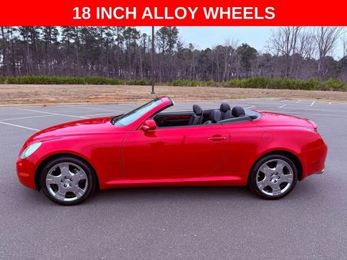 Used 2005 Lexus SC 430 Convertible image 4