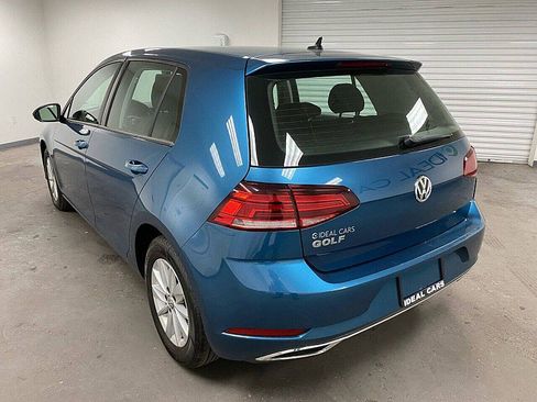Used 2019 Volkswagen Golf SE image 3