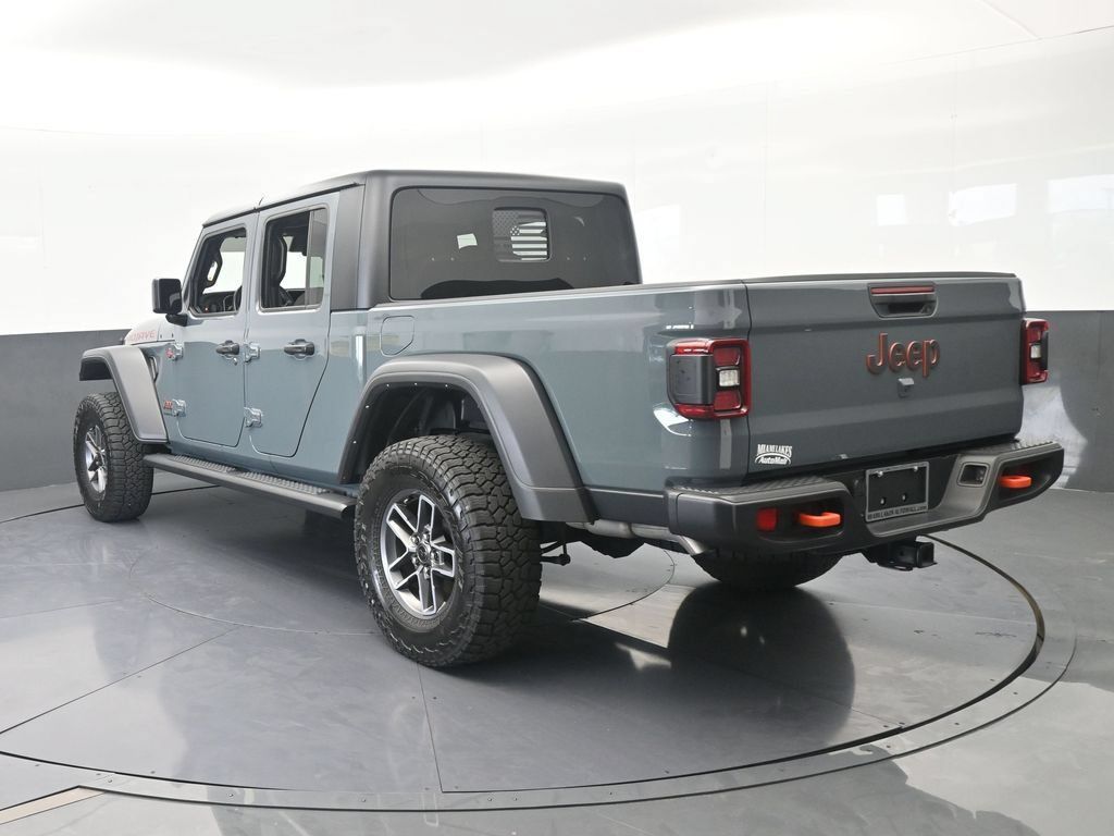 Used 2024 Jeep Gladiator Mojave AWD/4WD image 4