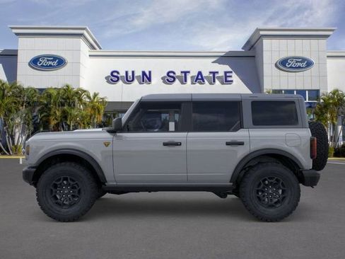 New 2026 Ford Bronco Badlands image 5