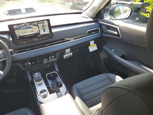 New 2026 Mitsubishi Outlander Trail Edition image 18