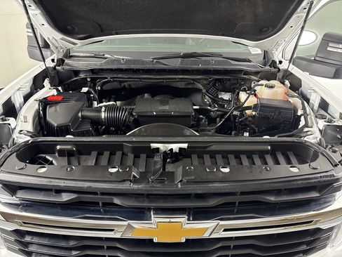 Used 2025 Chevrolet Silverado 2500 LT w/ Convenience Package AWD/4WD image 49