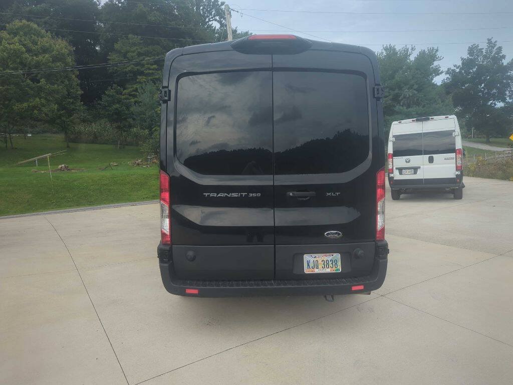 Used 2024 Ford Transit 350 XLT RWD image 4