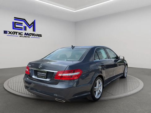 Used 2011 Mercedes-Benz E 550 Sedan image 5