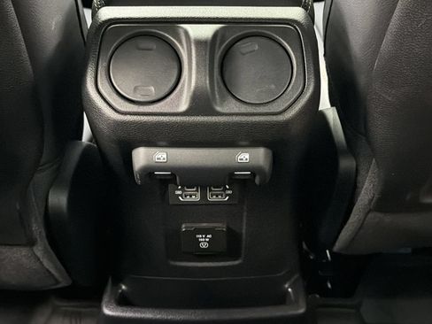 Used 2024 Jeep Wrangler Unlimited Sahara AWD/4WD image 34