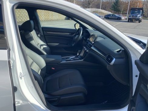 Certified 2022 Honda Accord Sport image 27