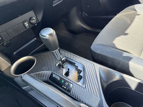 Used 2015 Toyota RAV4 LE image 25