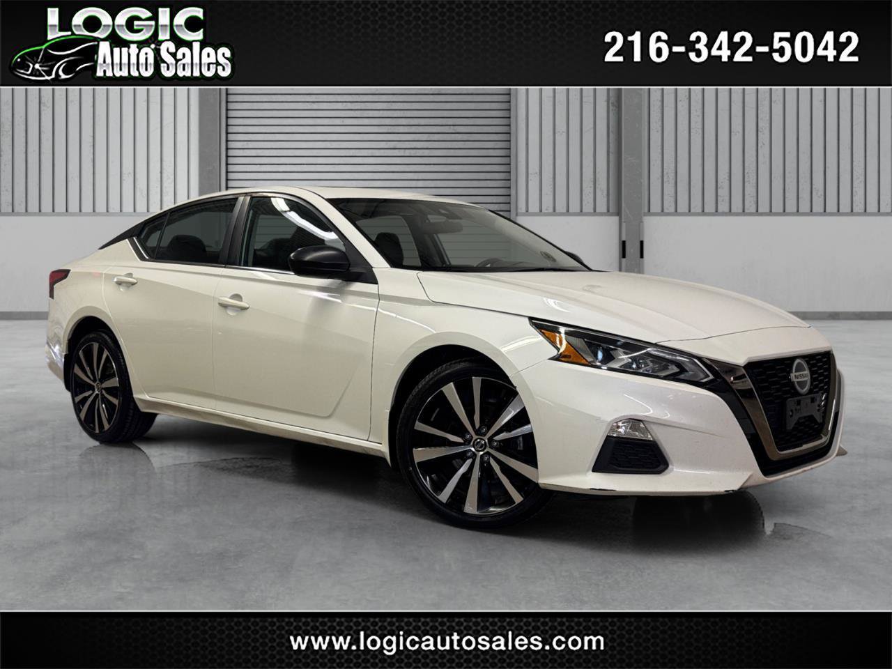 Used 2021 Nissan Altima 2.5 SR w/ SR Premium Package AWD/4WD image 1