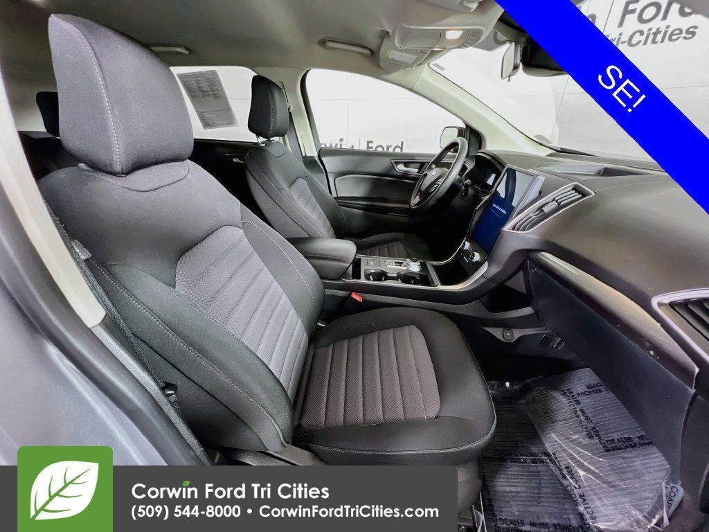 Used 2023 Ford Edge SE AWD/4WD image 16
