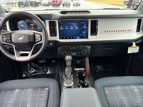 New 2025 Ford Bronco Heritage Edition image 28