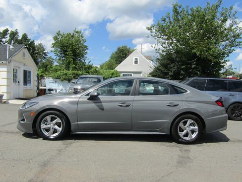 Used 2023 Hyundai Sonata SE FWD image 4
