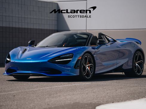 Used 2024 McLaren 750S Spider RWD image 3