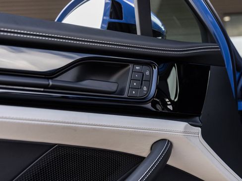 Used 2025 Porsche Panamera GTS image 24