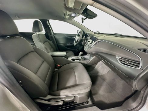 Used 2019 Chevrolet Malibu LT w/ Driver Confidence Package II FWD image 28