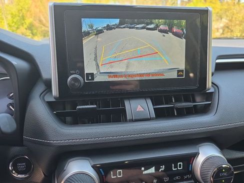 Used 2025 Toyota RAV4 XLE image 33