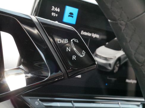Certified 2023 Volkswagen ID.4 Pro S AWD/4WD image 25