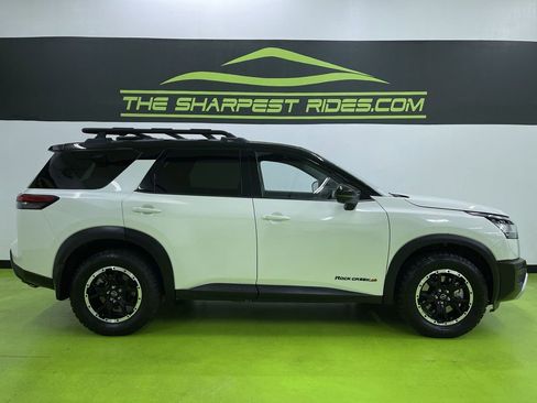 Used 2024 Nissan Pathfinder Rock Creek image 11