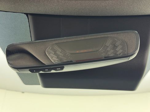 Used 2024 Kia EV9 Wind image 32