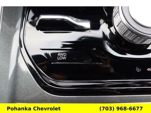 Used 2024 Jeep Wagoneer 4WD w/ Premium Group I image 20