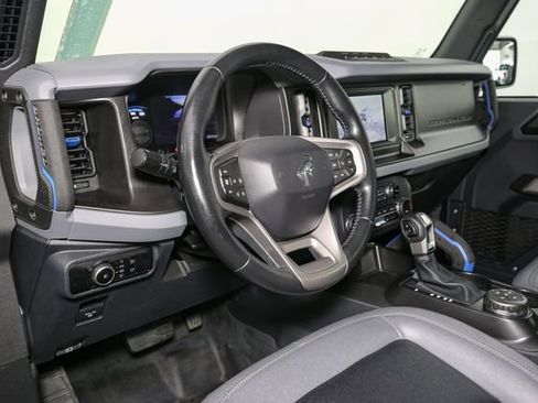 Used 2023 Ford Bronco Black Diamond w/ Sasquatch Package AWD/4WD image 18