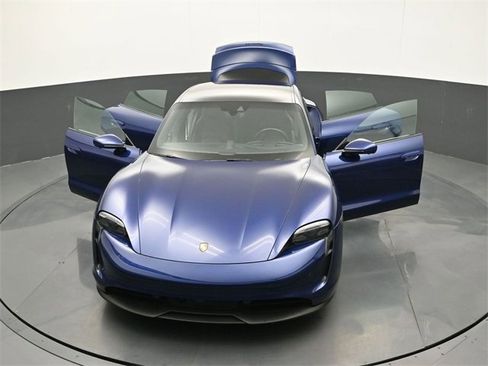 Certified 2020 Porsche Taycan 4S image 33