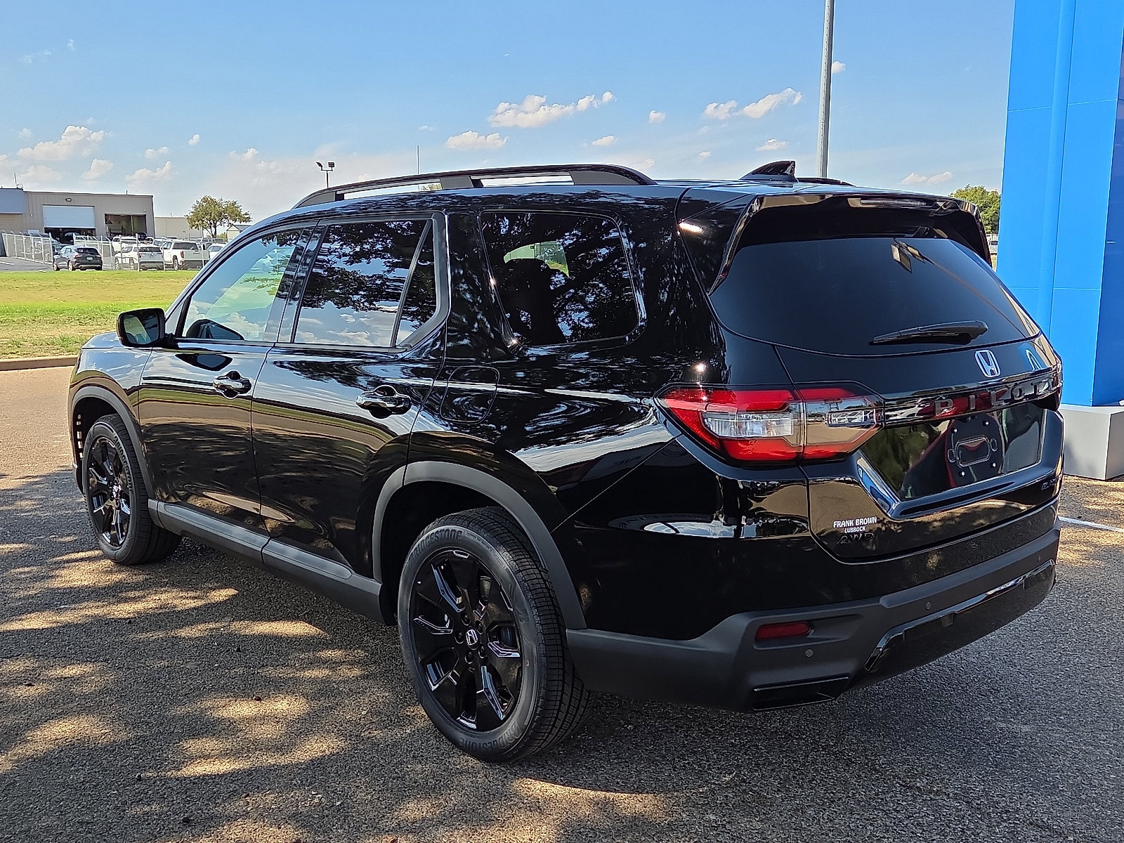 New 2026 Honda Pilot Black Edition image 3