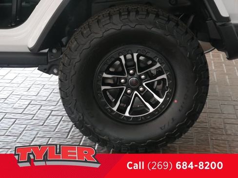 New 2026 Jeep Wrangler Unlimited Rubicon AWD/4WD image 37