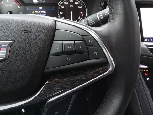 Used 2022 Cadillac XT5 Premium Luxury w/ LPO, ONYX Package image 22