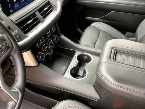 Used 2023 Chevrolet Tahoe LT w/ Luxury Package RWD image 17