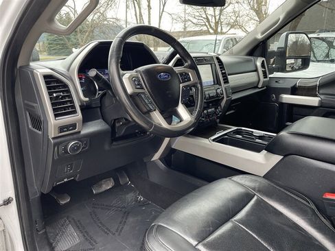Used 2020 Ford F250 Lariat w/ Lariat Value Package AWD/4WD image 6