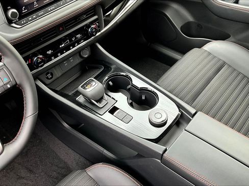 New 2026 Nissan Rogue SV AWD/4WD image 12