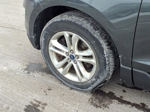 Used 2015 Ford Edge SEL w/ Equipment Group 201A image 29