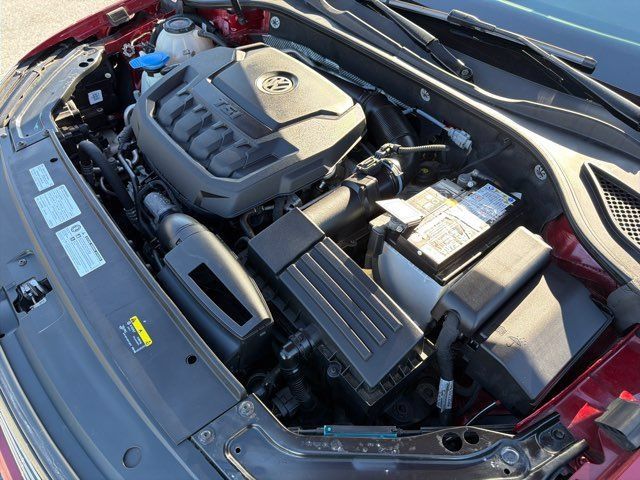 Used 2018 Volkswagen Passat 2.0T SE FWD image 34