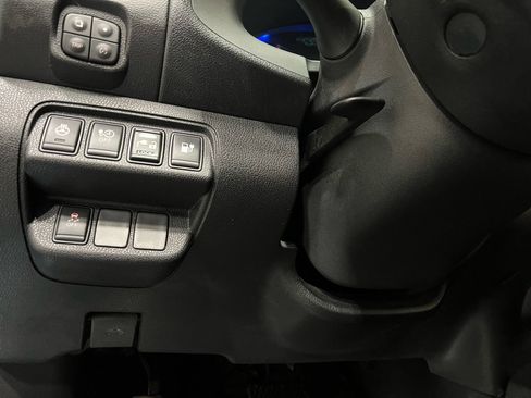 Used 2015 Nissan Leaf S image 31