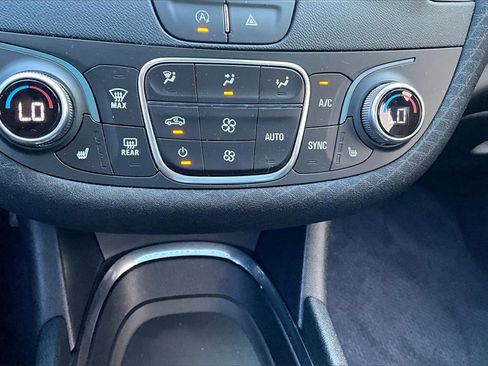 Used 2023 Chevrolet Malibu LT image 15