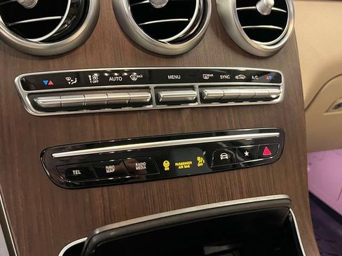 Certified 2022 Mercedes-Benz GLC 300 4MATIC image 28