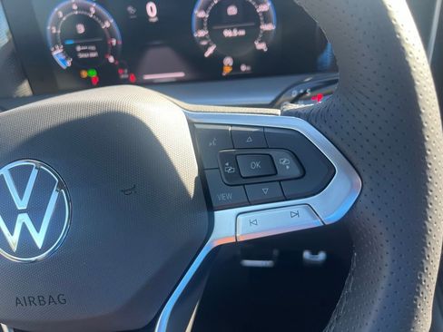 New 2026 Volkswagen Tiguan SE R-Line image 22